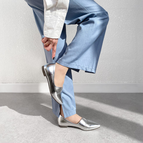 ラストワン2025SSBI:ポインテッドトゥ フラット 切替ドレスシューズ(154)シルバー/mamian(マミアン)