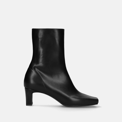 ラストワン60%OFF:ワイドスクエアトゥ ショートブーツ(5400)ブラック/mamian(マミアン)