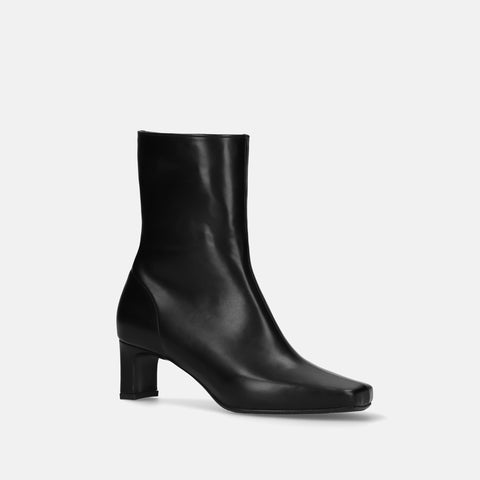 ラストワン60%OFF:ワイドスクエアトゥ ショートブーツ(5400)ブラック/mamian(マミアン)