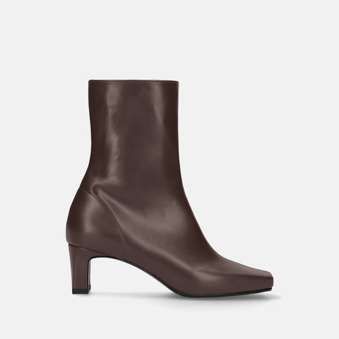 ラストワン60%OFF:ワイドスクエアトゥ ショートブーツ(5400)Dブラウン/mamian(マミアン)