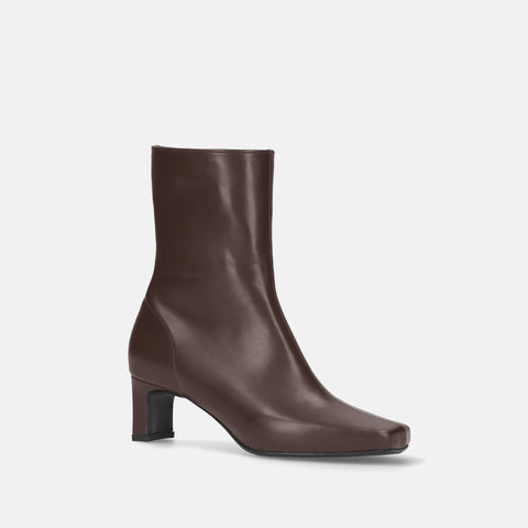 ラストワン60%OFF:ワイドスクエアトゥ ショートブーツ(5400)Dブラウン/mamian(マミアン)