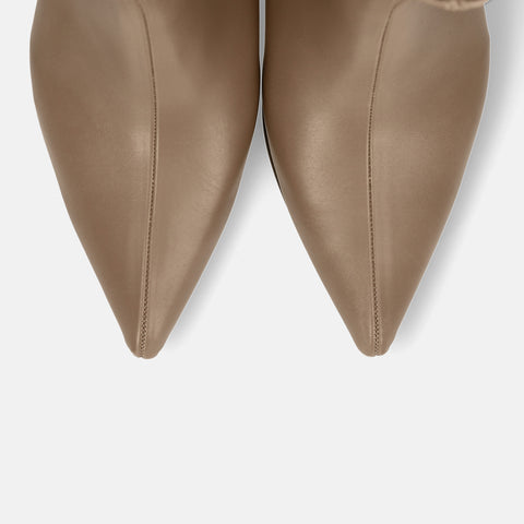 ラストワン30%OFF:ポインテッドトゥ ショートブーツ(5736)ダークグレージュ/mamian(マミアン)