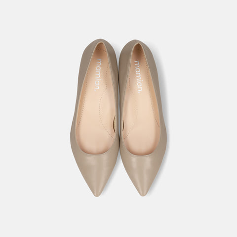 2025AW:iCoN COLORS:ポインテッドトゥ スムース フラットシューズ(C20143)グレージュ/mamian(マミアン)