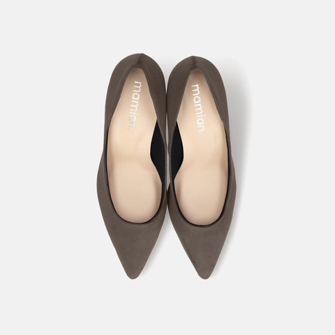 予約:2025AW:ポインテッドトゥ スエードパンプス(S7610)トープグレージュS/mamian(マミアン)
